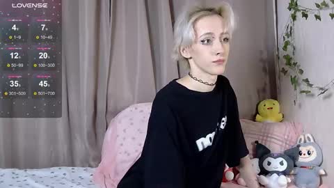 Snapshot of nextvibe1 chatting on 24, 11, 2025 NextVibe1 online show from 24, 11, 2025