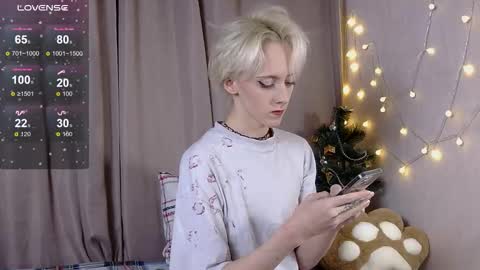 NextVibe1 online show from 18, 12, 2025