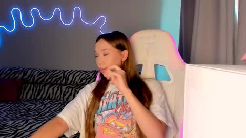 Mina online show from 20, 9, 2025