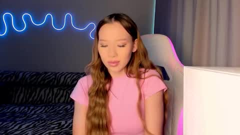 Mina online show from 24, 9, 2025