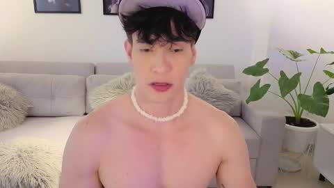   online show from 15, 4, 2026