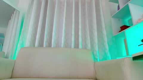 Snapshot of nezo_ chatting on 15, 2, 2026 Angie Instagram angie julianac add me online show from 15, 2, 2026