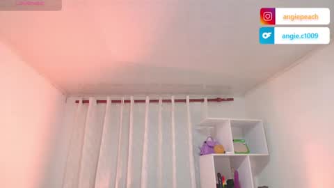 Snapshot of nezo_ chatting on 15, 7, 2026 Angie Instagram angie julianac add me online show from 15, 7, 2026