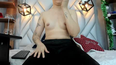 Snapshot of nezukokamado1_ chatting on 13, 1, 2025 Milena online show from 13, 1, 2025
