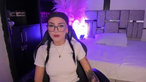 Snapshot of nezukoo_1 chatting on 10, 6, 2026 nezukoo_1 online show from 10, 6, 2026