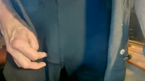 Snapshot of nfgwholoves2cum chatting on 25, 12, 2024 NFG Nice Friendly Guy Dick online show from 25, 12, 2024
