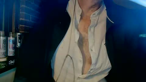 Snapshot of nfgwholoves2cum chatting on 15, 1, 2025 NFG Nice Friendly Guy Dick online show from 15, 1, 2025