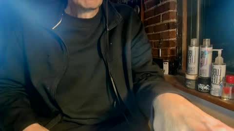 Snapshot of nfgwholoves2cum chatting on 21, 1, 2025 NFG Nice Friendly Guy Dick online show from 21, 1, 2025
