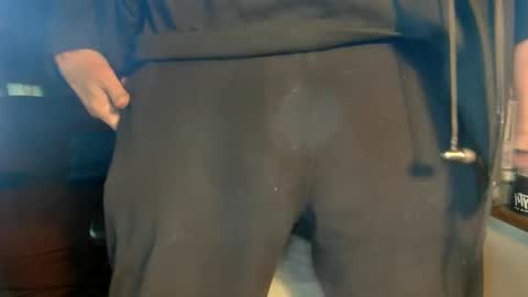 Snapshot of nfgwholoves2cum chatting on 22, 1, 2025 NFG Nice Friendly Guy Dick online show from 22, 1, 2025