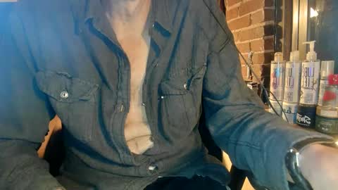 Snapshot of nfgwholoves2cum chatting on 8, 2, 2025 NFG Nice Friendly Guy Dick online show from 8, 2, 2025
