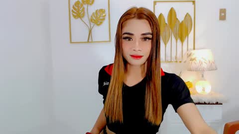 Snapshot of nhicolehollywood chatting on 3, 2, 2025 hottie nicole online show from 3, 2, 2025