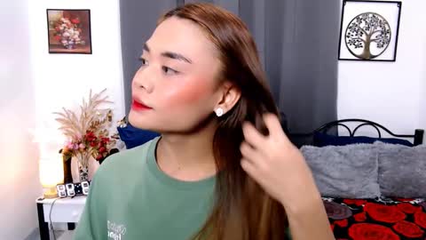 Snapshot of nhicolehollywood chatting on 2, 3, 2025 hottie nicole online show from 2, 3, 2025