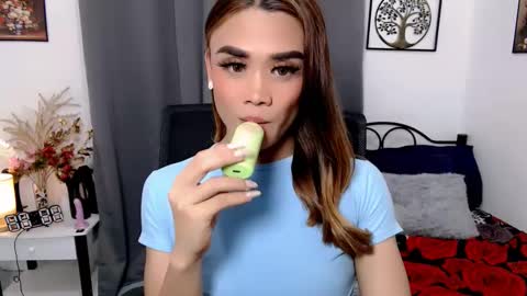 Snapshot of nhicolehollywood chatting on 9, 3, 2025 hottie nicole online show from 9, 3, 2025