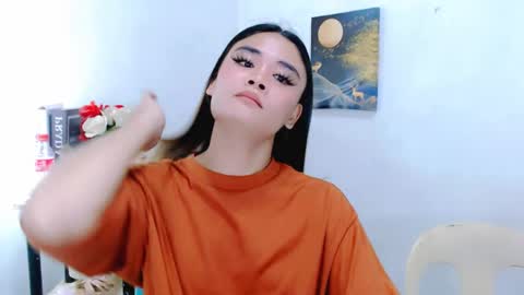 hottie nicole online show from 18, 4, 2026