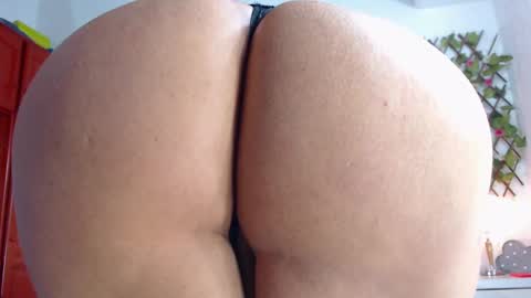 Snapshot of niabussethxxx chatting on 27, 2, 2025 niabussethxxx online show from 27, 2, 2025