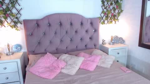 Snapshot of niabussethxxx chatting on 29, 11, 2025 niabussethxxx online show from 29, 11, 2025