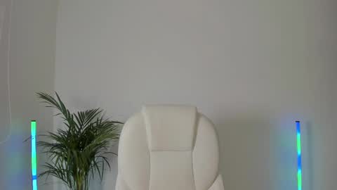 Snapshot of niaevans_x chatting on 10, 3, 2025 Nia online show from 10, 3, 2025