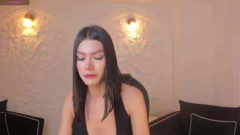 Call me Nia  online show from 23, 11, 2025
