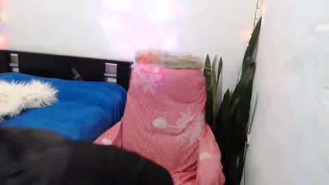 NiaVelvett online show from 8, 10, 2025