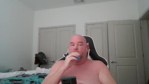 Snapshot of niceandslow4200 chatting on 30, 5, 2026 niceandslow online show from 30, 5, 2026