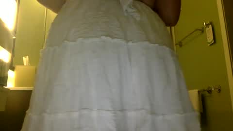 Snapshot of nicecolddrink2 chatting on 13, 6, 2026 Amber online show from 13, 6, 2026
