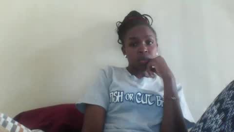 Snapshot of nicemillow chatting on 4, 12, 2024 nicemillow online show from 4, 12, 2024