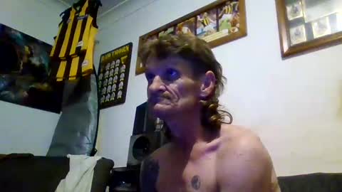 Snapshot of niceozziecockxxx chatting on 19, 1, 2025 Sexiishaine online show from 19, 1, 2025