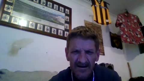 Snapshot of niceozziecockxxx chatting on 16, 9, 2025 Sexiishaine online show from 16, 9, 2025