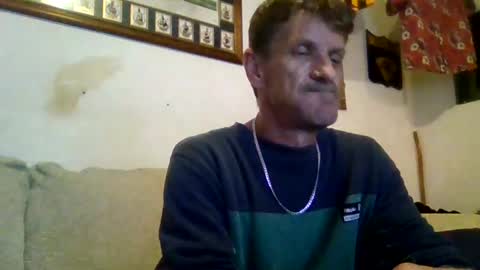 Snapshot of niceozziecockxxx chatting on 4, 10, 2025 Sexiishaine online show from 4, 10, 2025