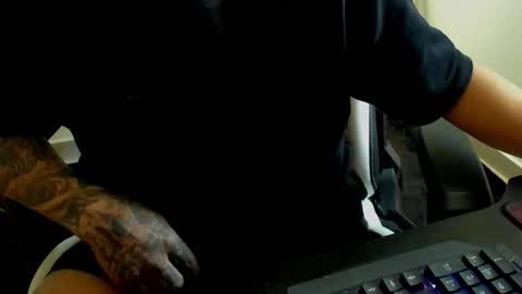 Camila And Steeven online show from 5, 10, 2025