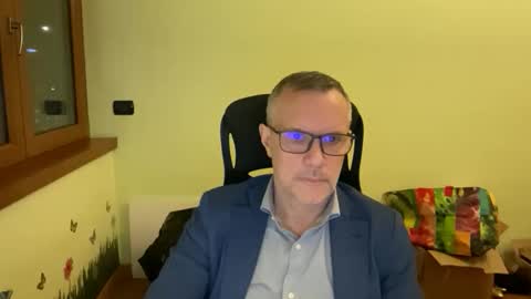 Andrew online show from 4, 12, 2025