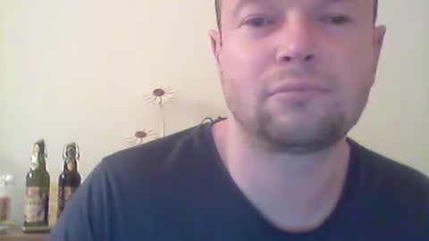 Snapshot of nick1990b chatting on 25, 2, 2025 nick1990b online show from 25, 2, 2025