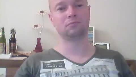 Snapshot of nick1990b chatting on 3, 3, 2025 nick1990b online show from 3, 3, 2025