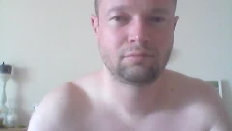 Snapshot of nick1990b chatting on 28, 3, 2026 nick1990b online show from 28, 3, 2026