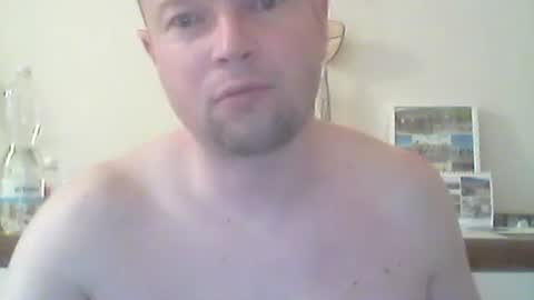 Snapshot of nick1990b chatting on 9, 4, 2026 nick1990b online show from 9, 4, 2026