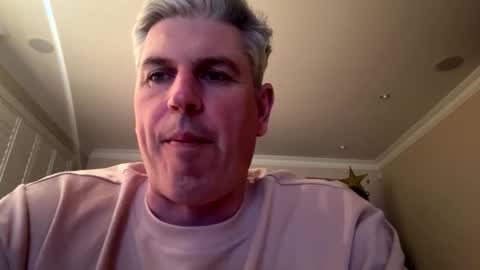 nick578320 online show from 15, 12, 2025