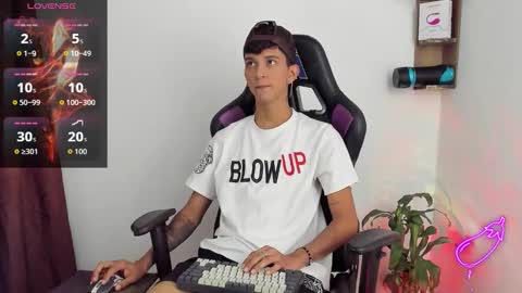 Snapshot of nick_greey chatting on 19, 9, 2025 Frank online show from 19, 9, 2025