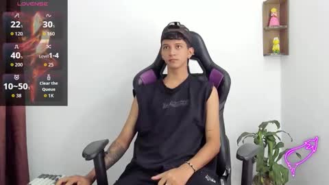 Snapshot of nick_greey chatting on 20, 9, 2025 Frank online show from 20, 9, 2025