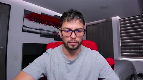 Nick Klaus online show from 7, 1, 2025