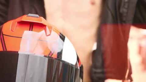 Snapshot of nick_torn chatting on 30, 11, 2025 Nick online show from 30, 11, 2025