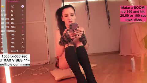 Karolina online show from 5, 12, 2025