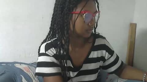 Snapshot of nickiqqyuu chatting on 27, 5, 2026 nickiqqyuu online show from 27, 5, 2026