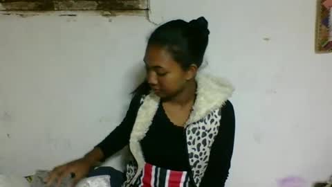 nickiqqyuu online show from 25, 6, 2026