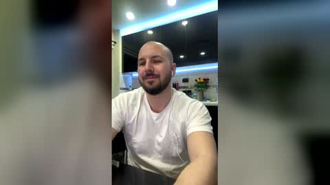 Julian online show from 14, 2, 2026