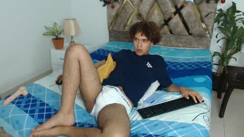 Nickolas Muoz online show from 16, 12, 2024