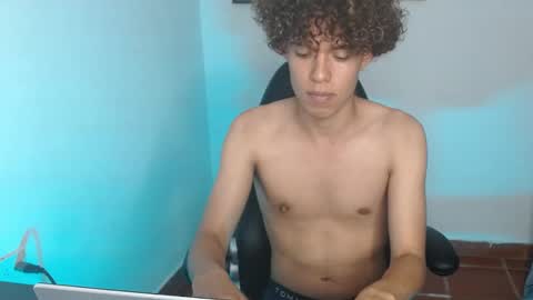 Nickolas Muoz online show from 26, 12, 2024