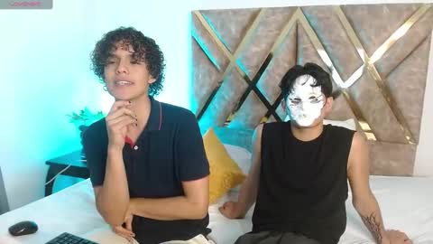 Nickolas Muoz online show from 8, 3, 2025