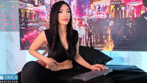 Snapshot of nicky_1824 chatting on 22, 9, 2025 NICKY online show from 22, 9, 2025