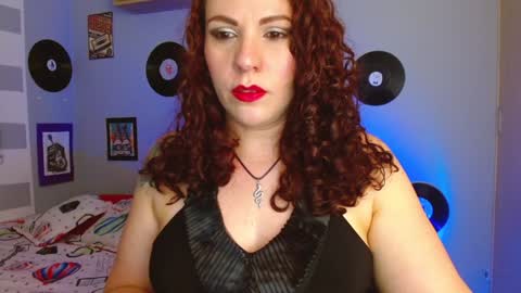 Snapshot of nicky_lucy_m chatting on 13, 12, 2024 lucy online show from 13, 12, 2024