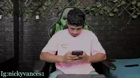 nicky online show from 25, 10, 2025